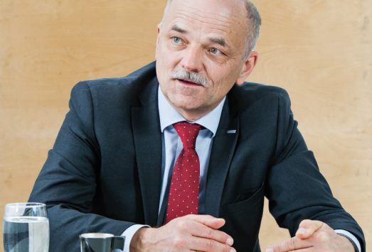 © Peter Provaznik